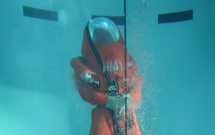 Submarine commissioning, training and acceptance icon