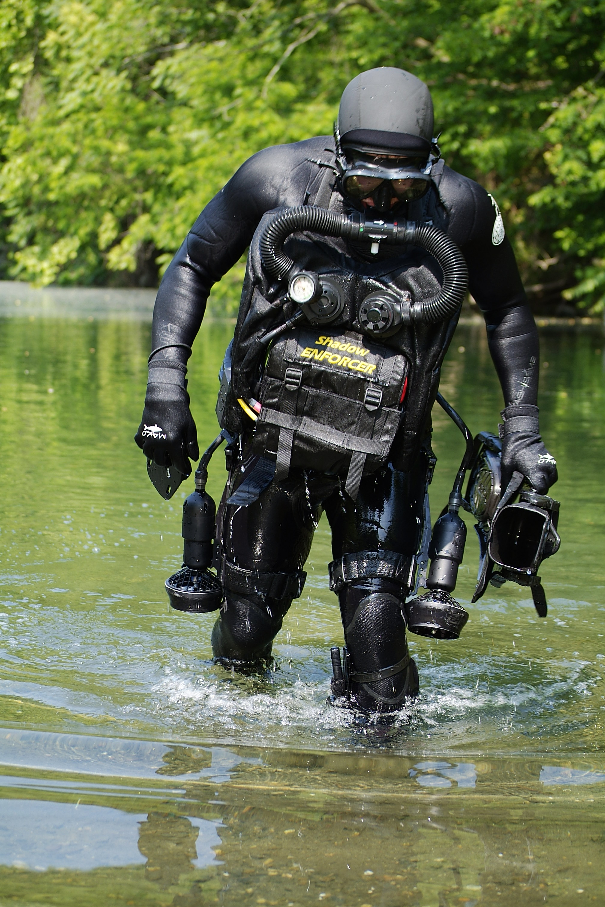 Rebreather heritage across defence and commercial markets with continual design evolution to meet customer specific requirements icon