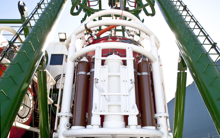 Submersible diving chambers