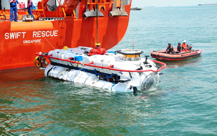 James Fisher Defence provides Republic of Singapore Navy with complete submarine rescue capability.