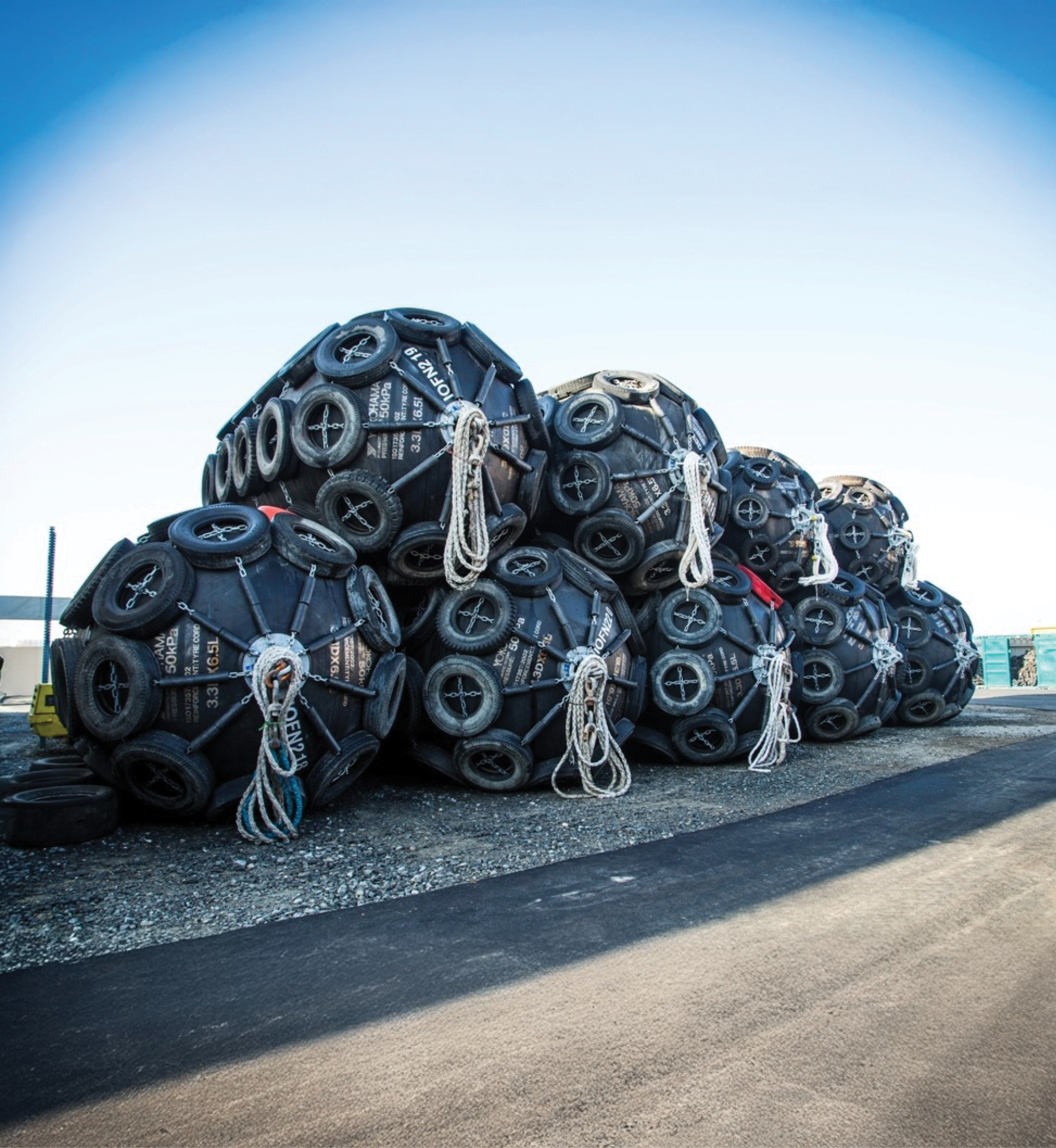 Complete fendering, mooring, deck and quayside solutions ensuring safe operations. icon