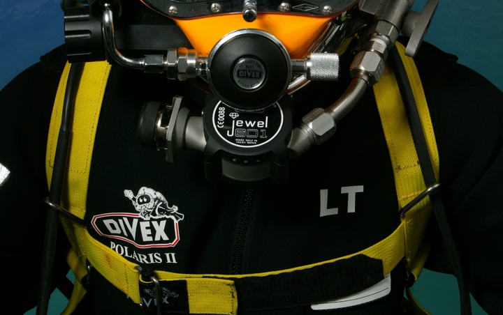Divex hot water suits icon