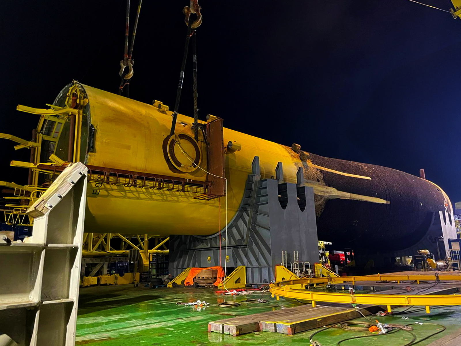 World-first 10m diameter wind turbine monopile severance