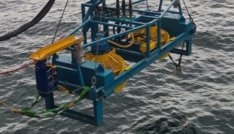 Controlled flow excavation for cable repair near FPSO