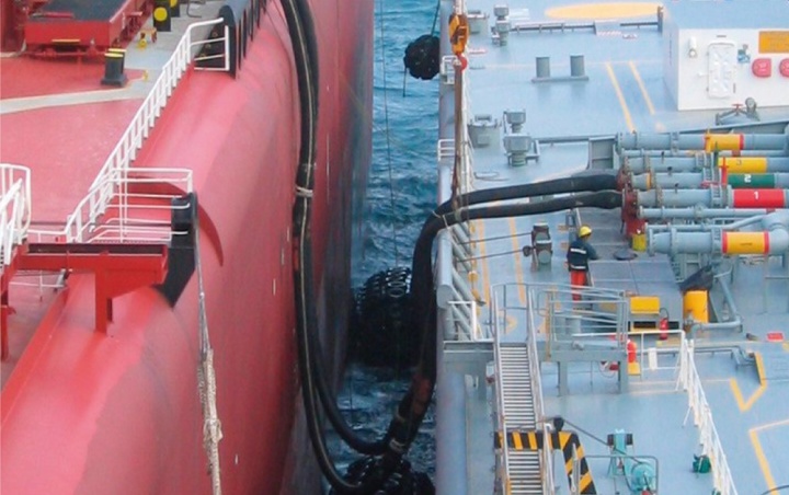 Specialist cryogenic hose capability for safe LNG and LPG transfers. icon